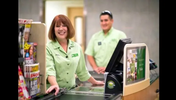 What Does a Publix Customer Service Agent Do